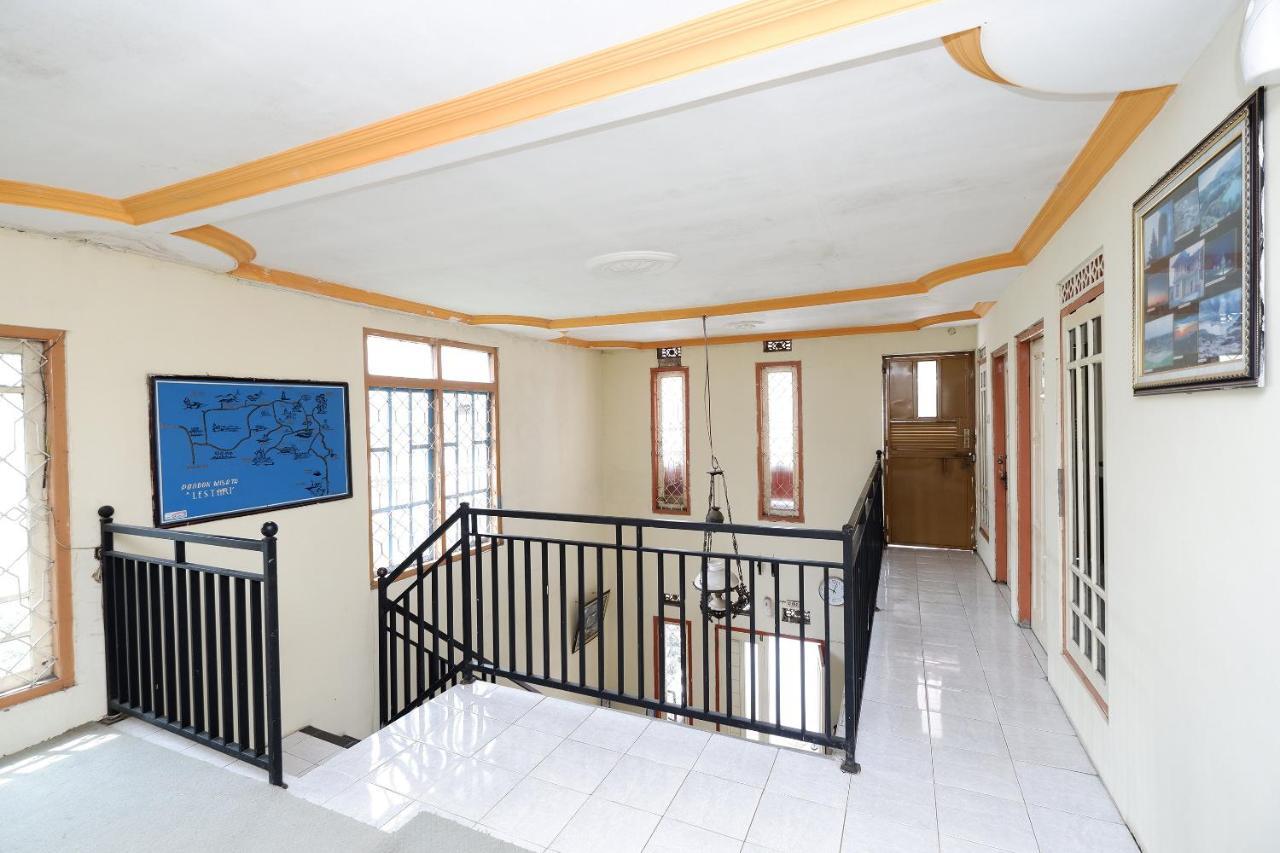 Spot On 2112 Homestay Lestari Dieng Syariah Diyeng Esterno foto