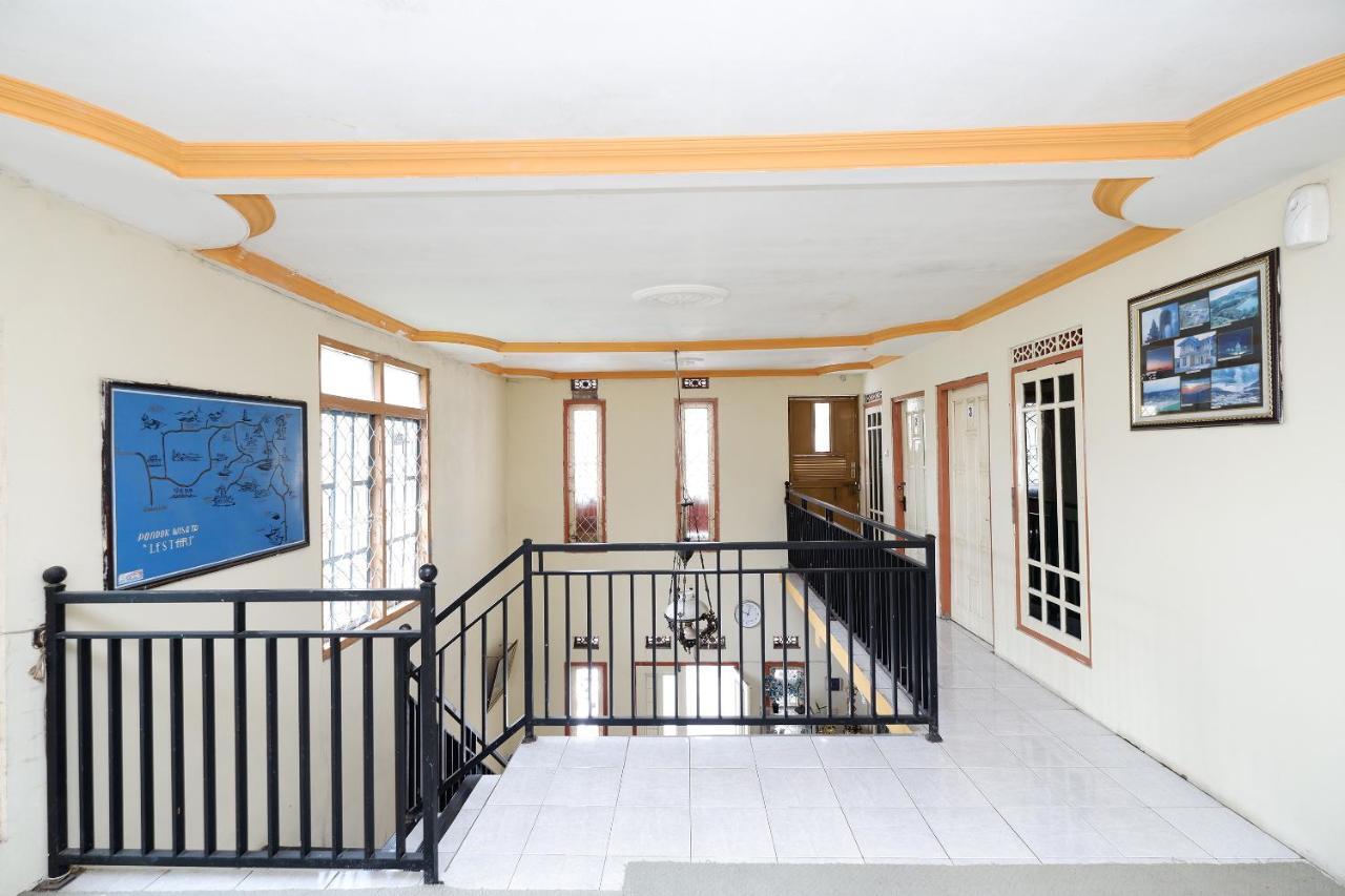 Spot On 2112 Homestay Lestari Dieng Syariah Diyeng Esterno foto